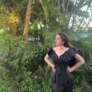 Beautiful 1980s dress reminds me of the movie labyrinth.